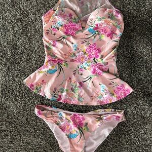 Betsey Johnson two piece Bikini Swimsuit bathing suit Floral Peplum bottom top M
